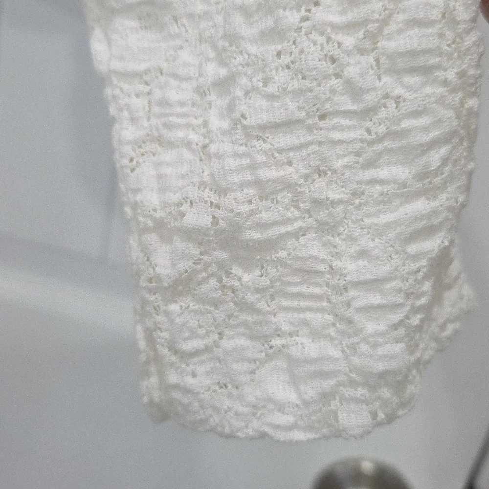 Free People Tea Time White Lace Puffy sleeve top, MEDIUM